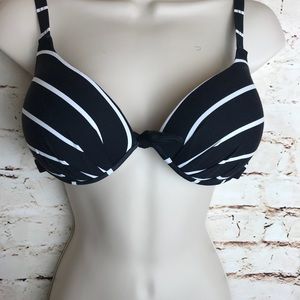 Coco rave Bikini top black and white